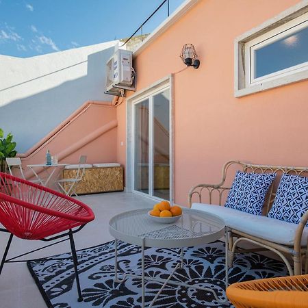 Lovelystay - Sunny 1Bdr Apartment W/Terrace Lisboa Ngoại thất bức ảnh
