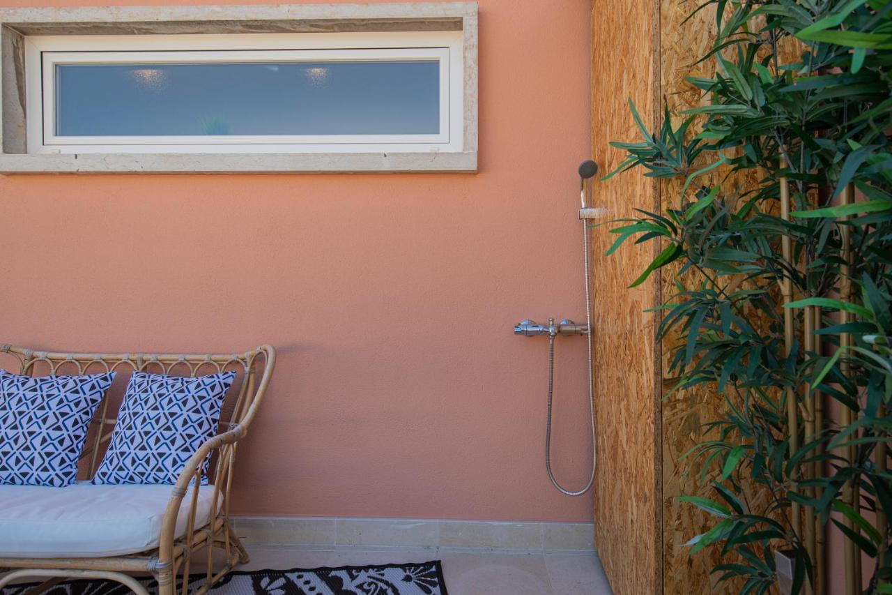 Lovelystay - Sunny 1Bdr Apartment W/Terrace Lisboa Ngoại thất bức ảnh