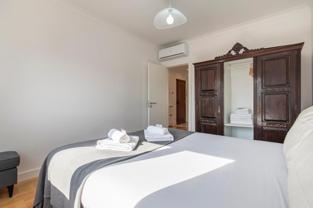 Lovelystay - Sunny 1Bdr Apartment W/Terrace Lisboa Ngoại thất bức ảnh