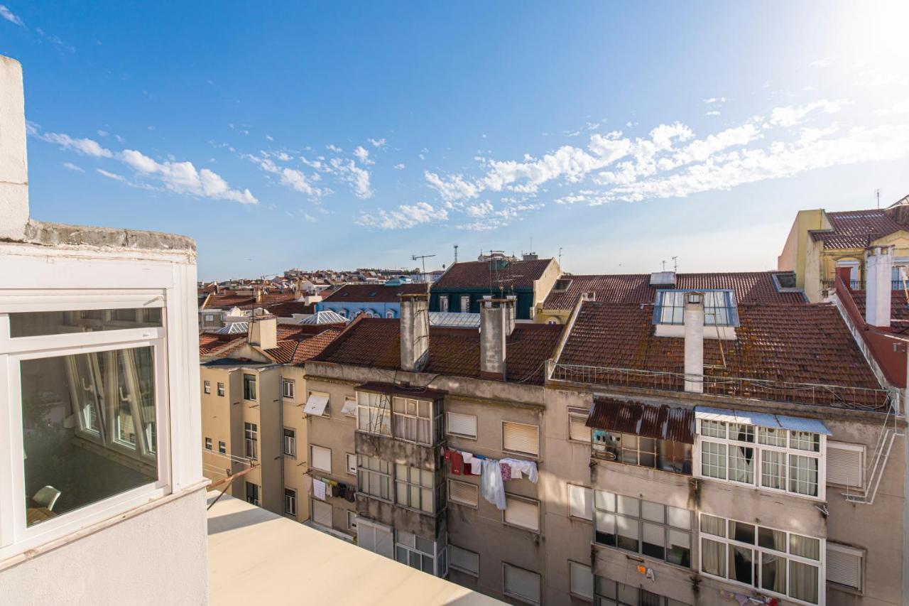 Lovelystay - Sunny 1Bdr Apartment W/Terrace Lisboa Ngoại thất bức ảnh