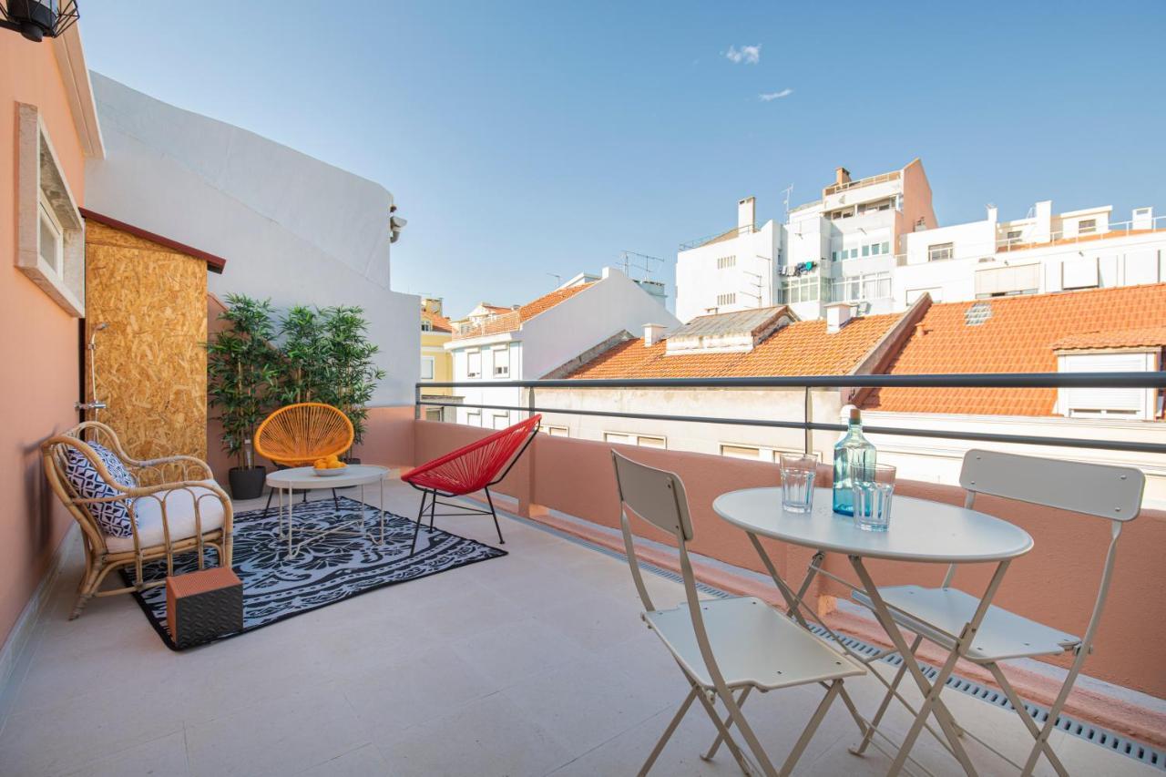 Lovelystay - Sunny 1Bdr Apartment W/Terrace Lisboa Ngoại thất bức ảnh