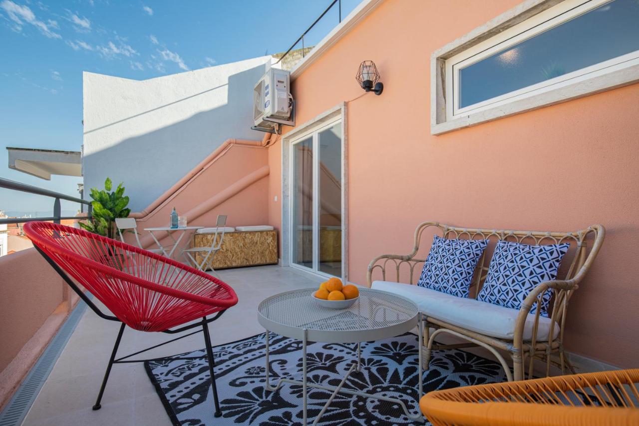 Lovelystay - Sunny 1Bdr Apartment W/Terrace Lisboa Ngoại thất bức ảnh
