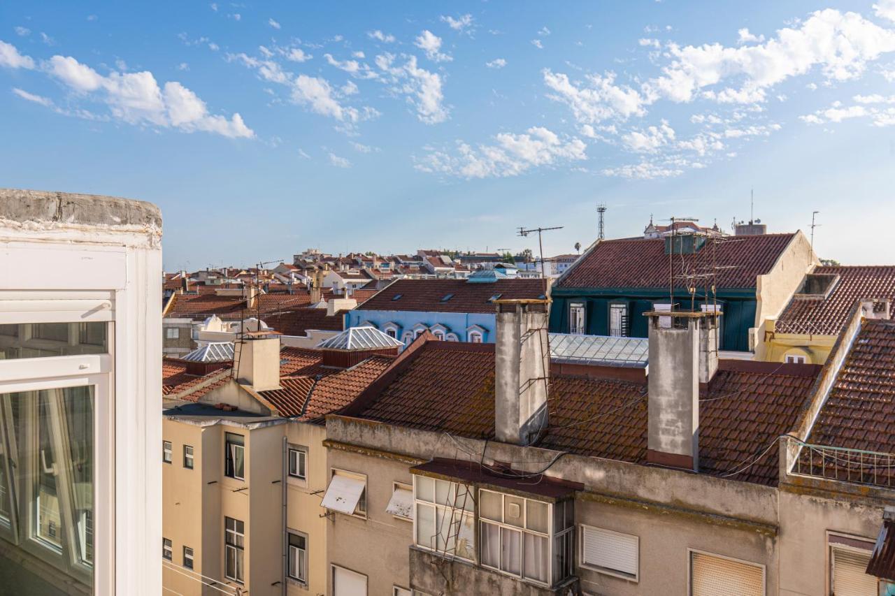 Lovelystay - Sunny 1Bdr Apartment W/Terrace Lisboa Ngoại thất bức ảnh