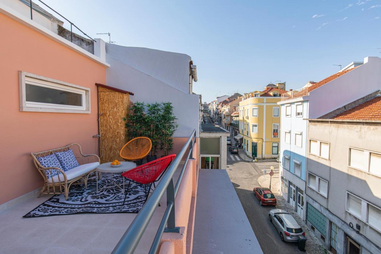 Lovelystay - Sunny 1Bdr Apartment W/Terrace Lisboa Ngoại thất bức ảnh